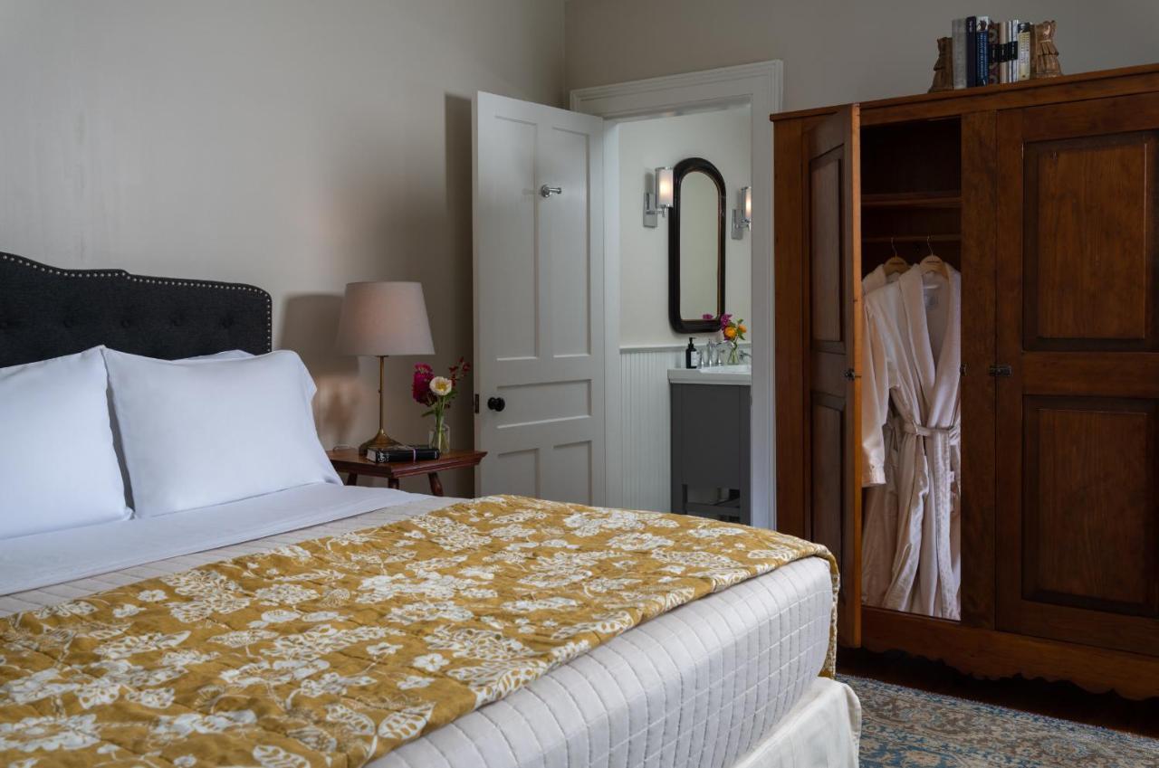 Landmark Inn Cooperstown Bagian luar foto