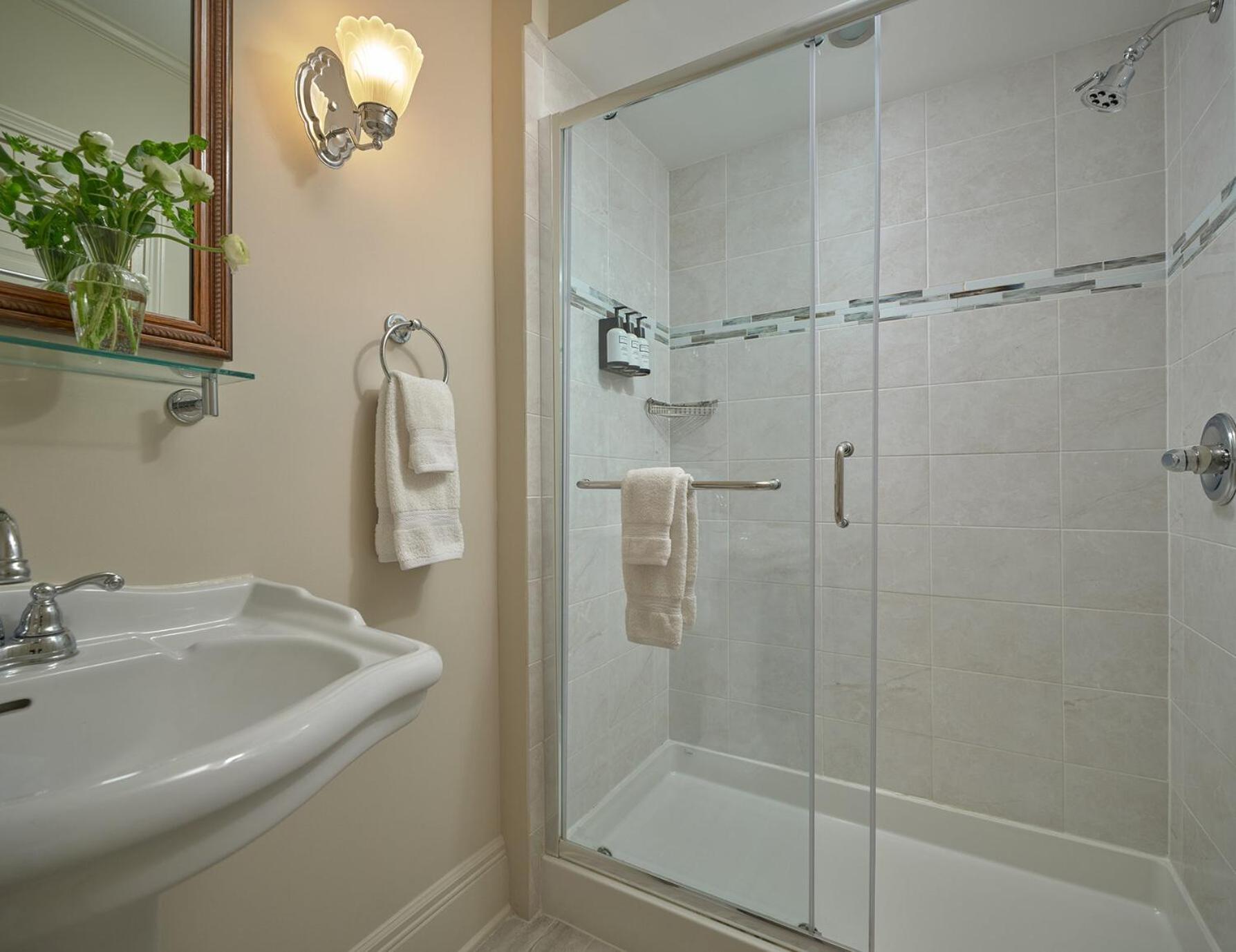 Landmark Inn Cooperstown Bagian luar foto