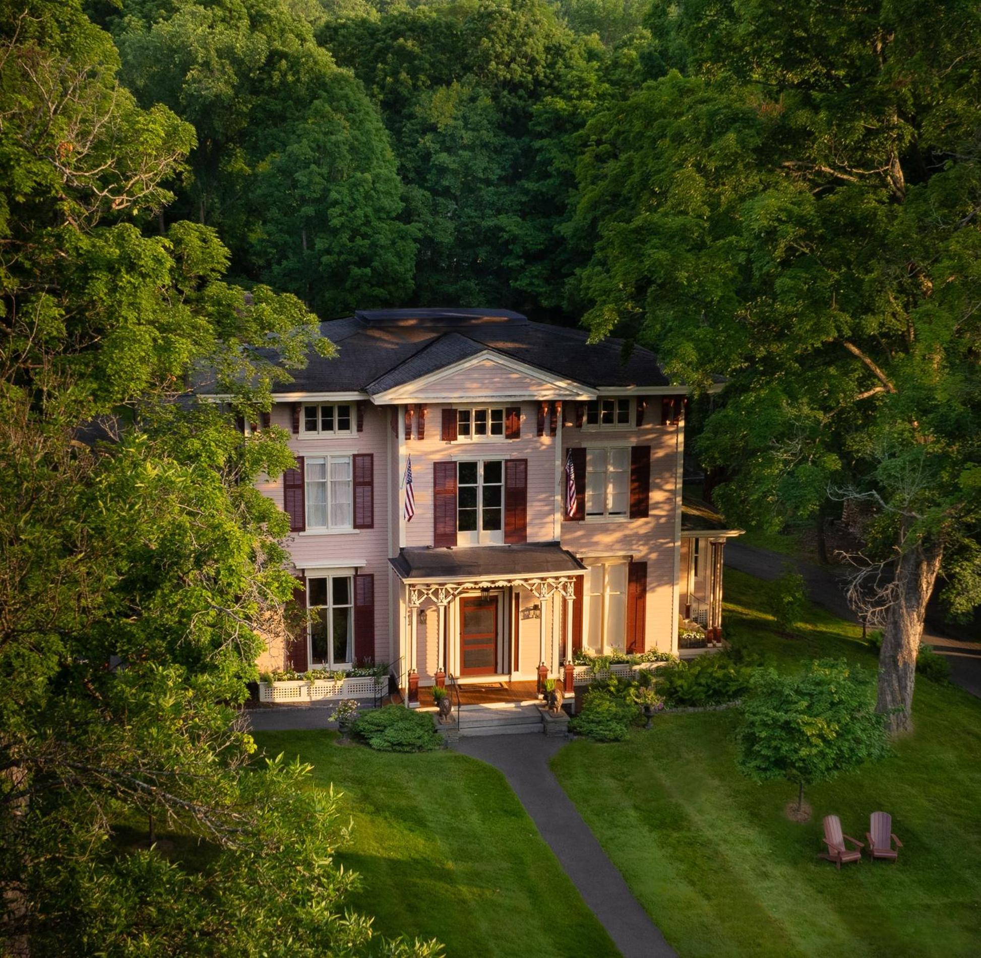 Landmark Inn Cooperstown Bagian luar foto