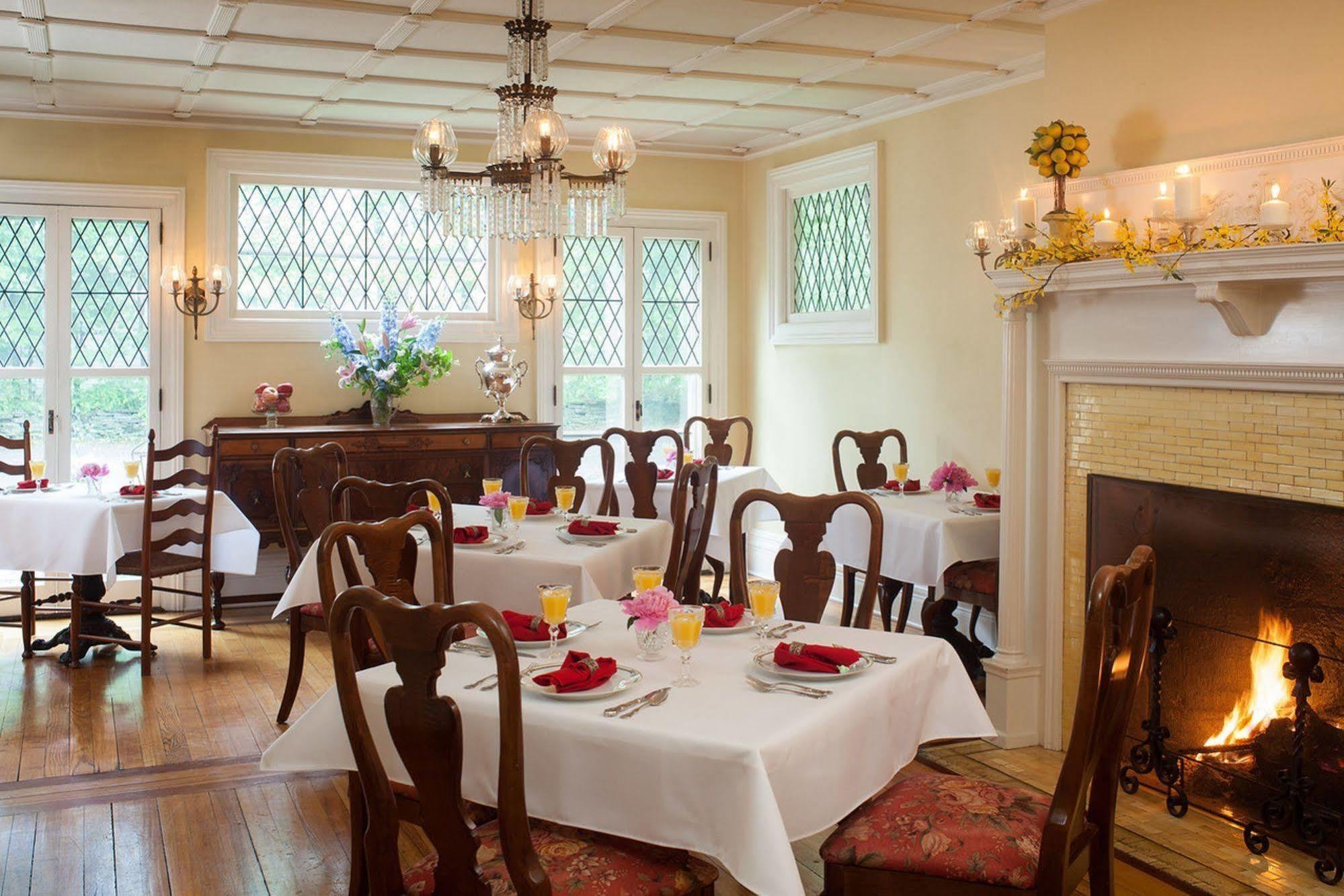 Landmark Inn Cooperstown Bagian luar foto
