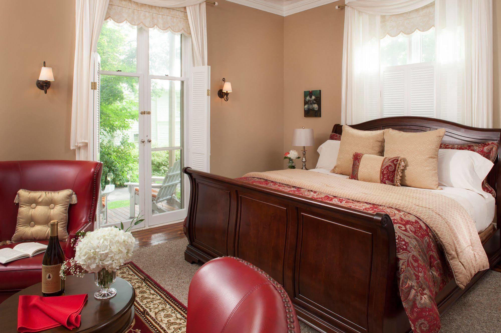 Landmark Inn Cooperstown Bagian luar foto